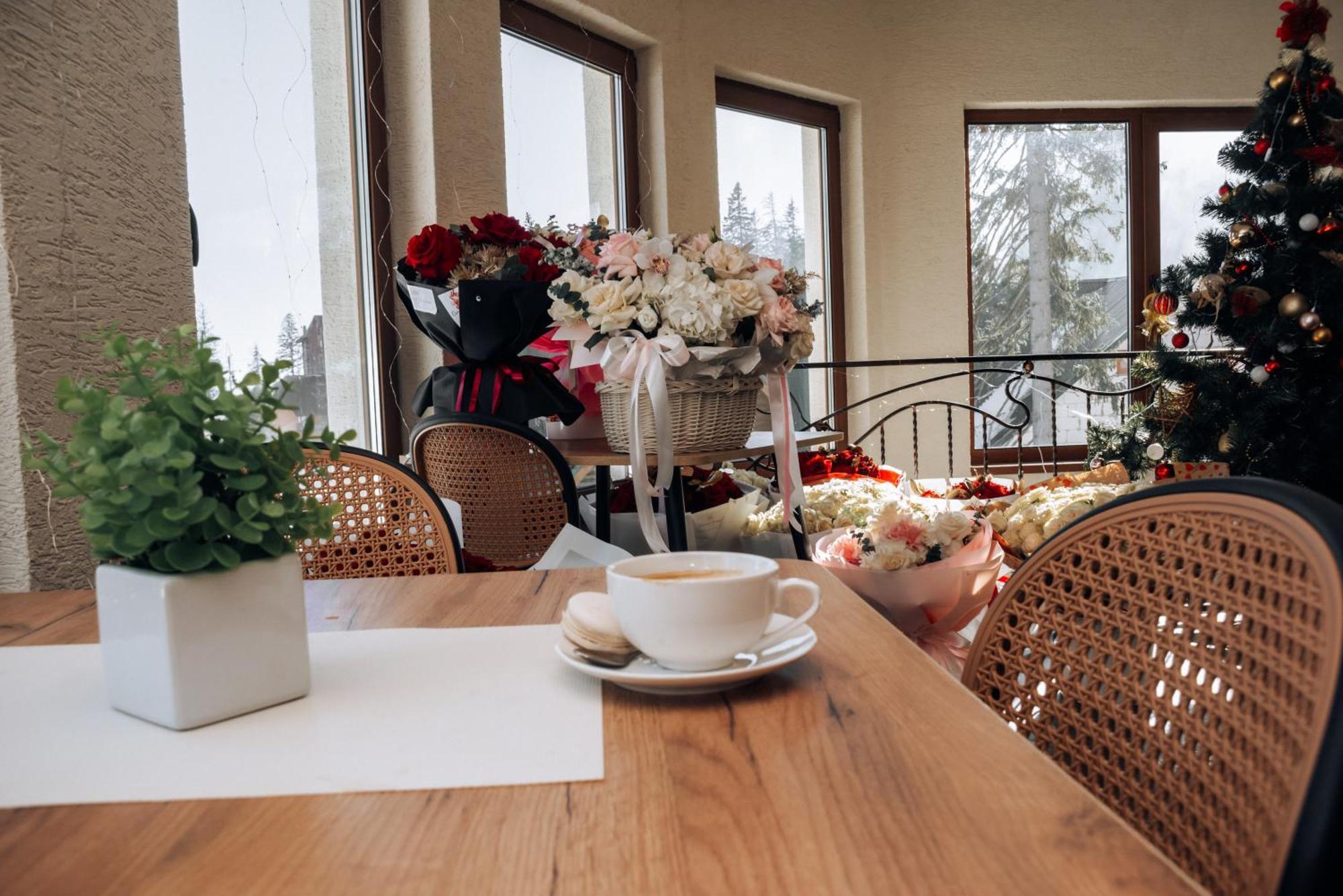 Маріна Драгобрат Hotel Ngoại thất bức ảnh